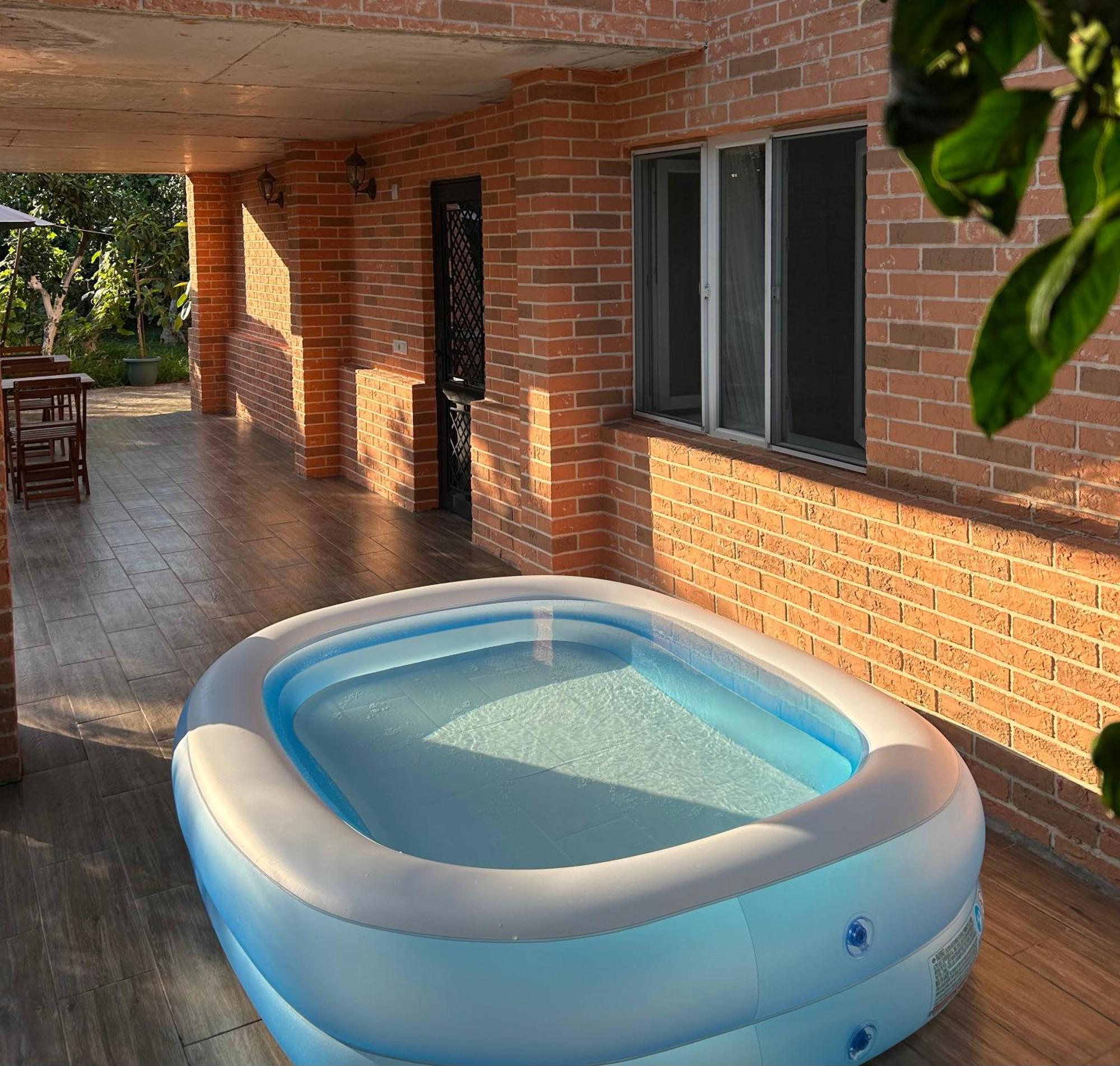 Greenview Guesthouse 바투미 외부 사진