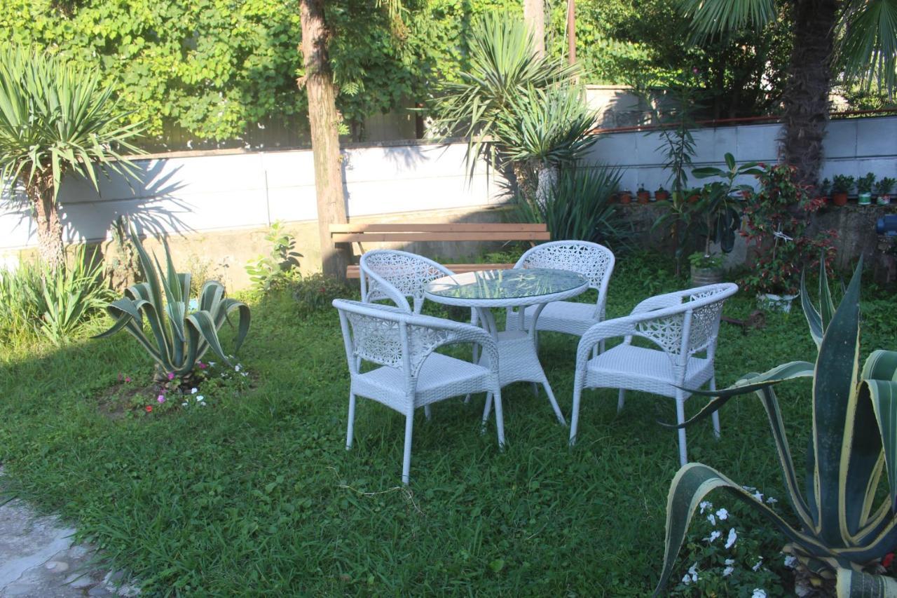 Greenview Guesthouse 바투미 외부 사진